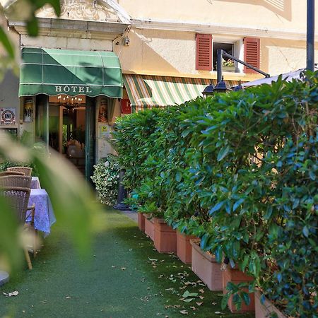 Готель Logis Le Relais Imperial Saint-Vallier-de-Thiey Екстер'єр фото