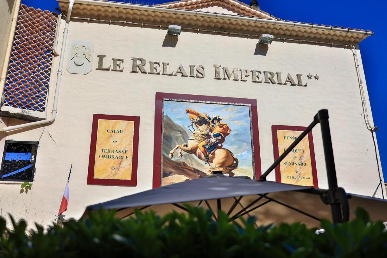Готель Logis Le Relais Imperial Saint-Vallier-de-Thiey Екстер'єр фото