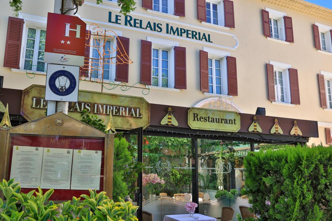 Готель Logis Le Relais Imperial Saint-Vallier-de-Thiey Екстер'єр фото